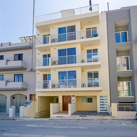Summer Breeze 3 Bedroom Family Maisonette With Sunny Terrace In Mellieha - By Getawaysmalta Εξωτερικό φωτογραφία