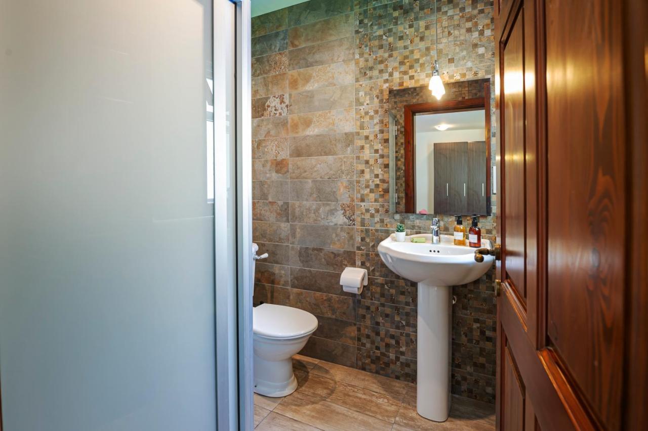 Summer Breeze 3 Bedroom Family Maisonette With Sunny Terrace In Mellieha - By Getawaysmalta Εξωτερικό φωτογραφία