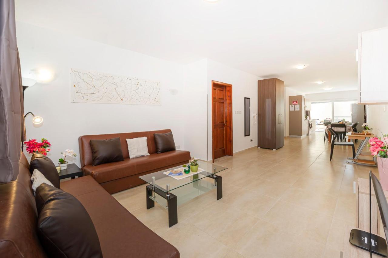 Summer Breeze 3 Bedroom Family Maisonette With Sunny Terrace In Mellieha - By Getawaysmalta Εξωτερικό φωτογραφία